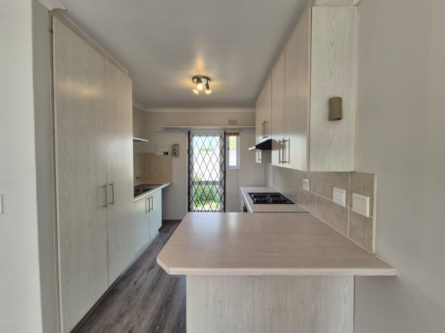 2 Bedroom Property for Sale in Sunningdale Western Cape
